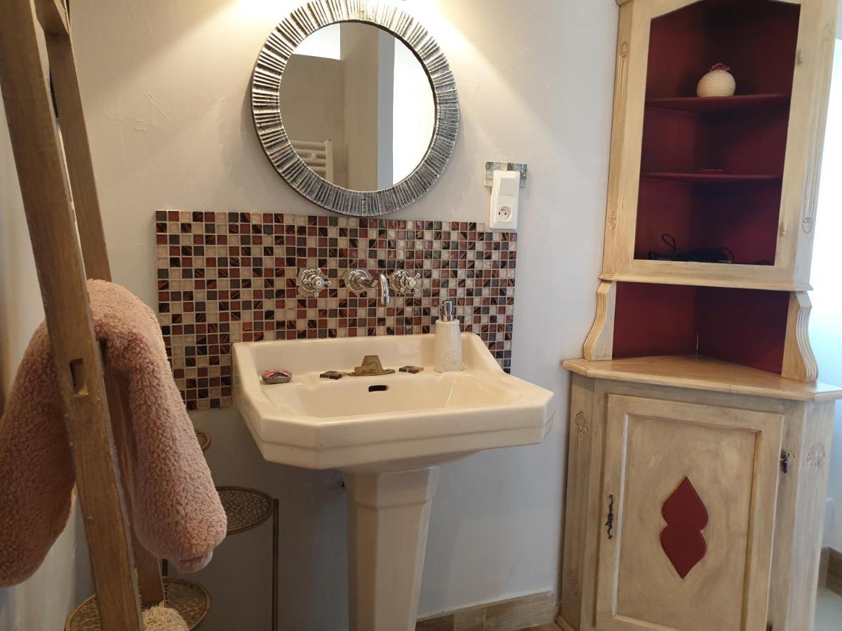 Chambre D'Hotes De La Bigottiere Madré Exteriör bild