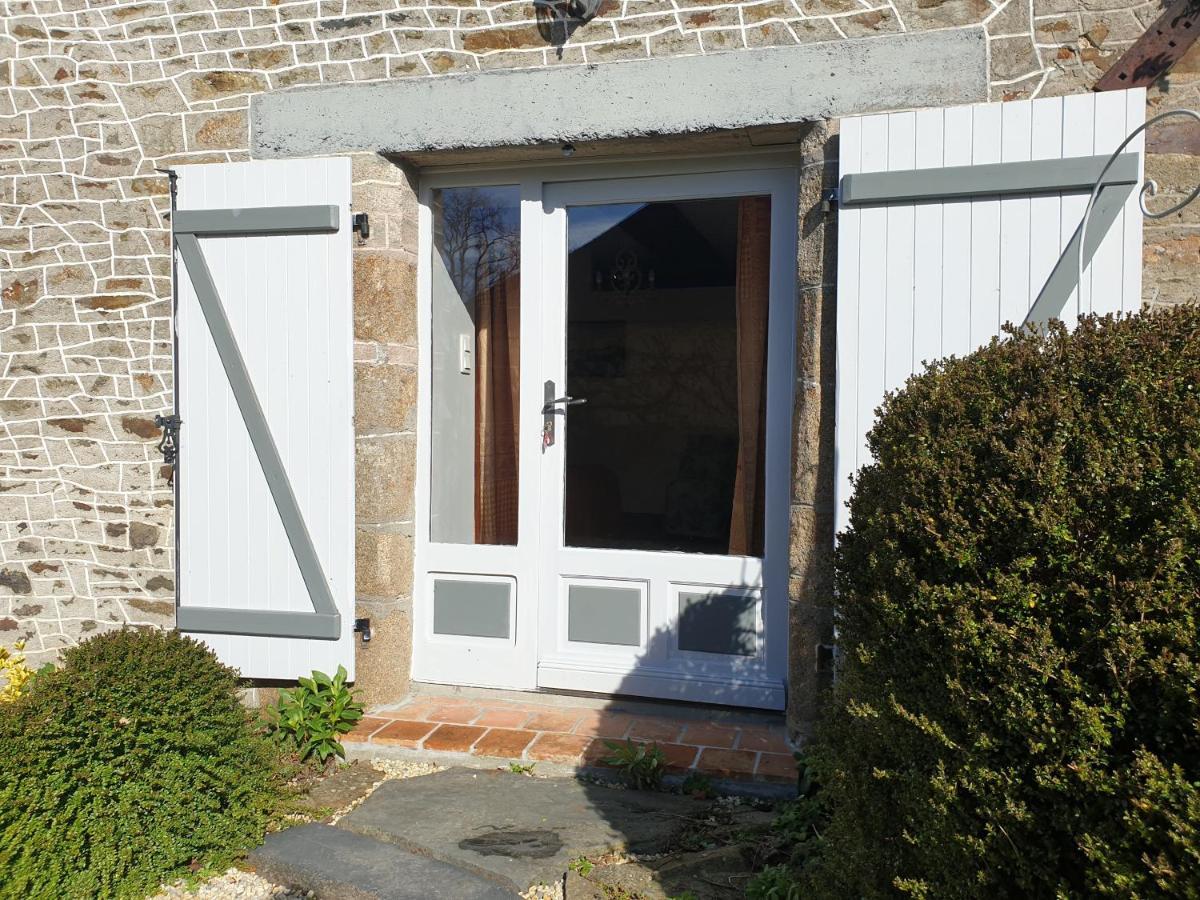 Chambre D'Hotes De La Bigottiere Madré Exteriör bild